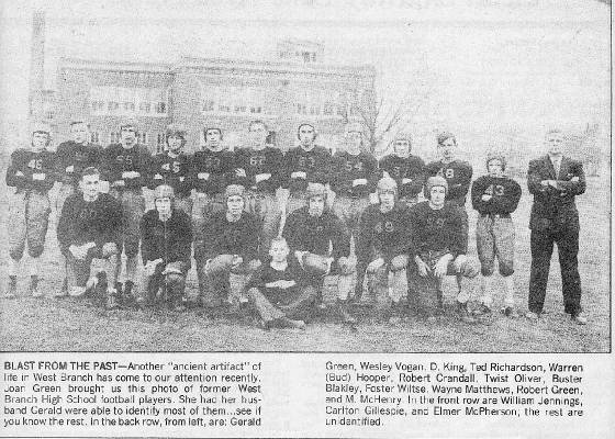 1942footballteam.jpg